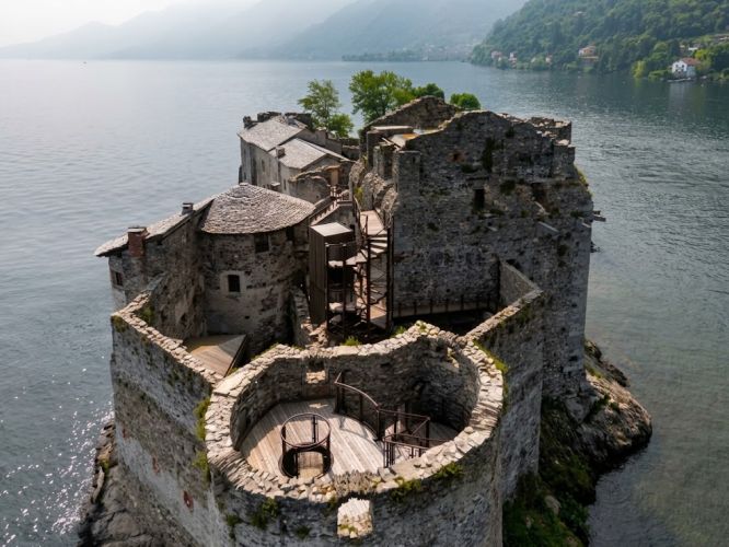 Ristrutturazione Castelli Cannero